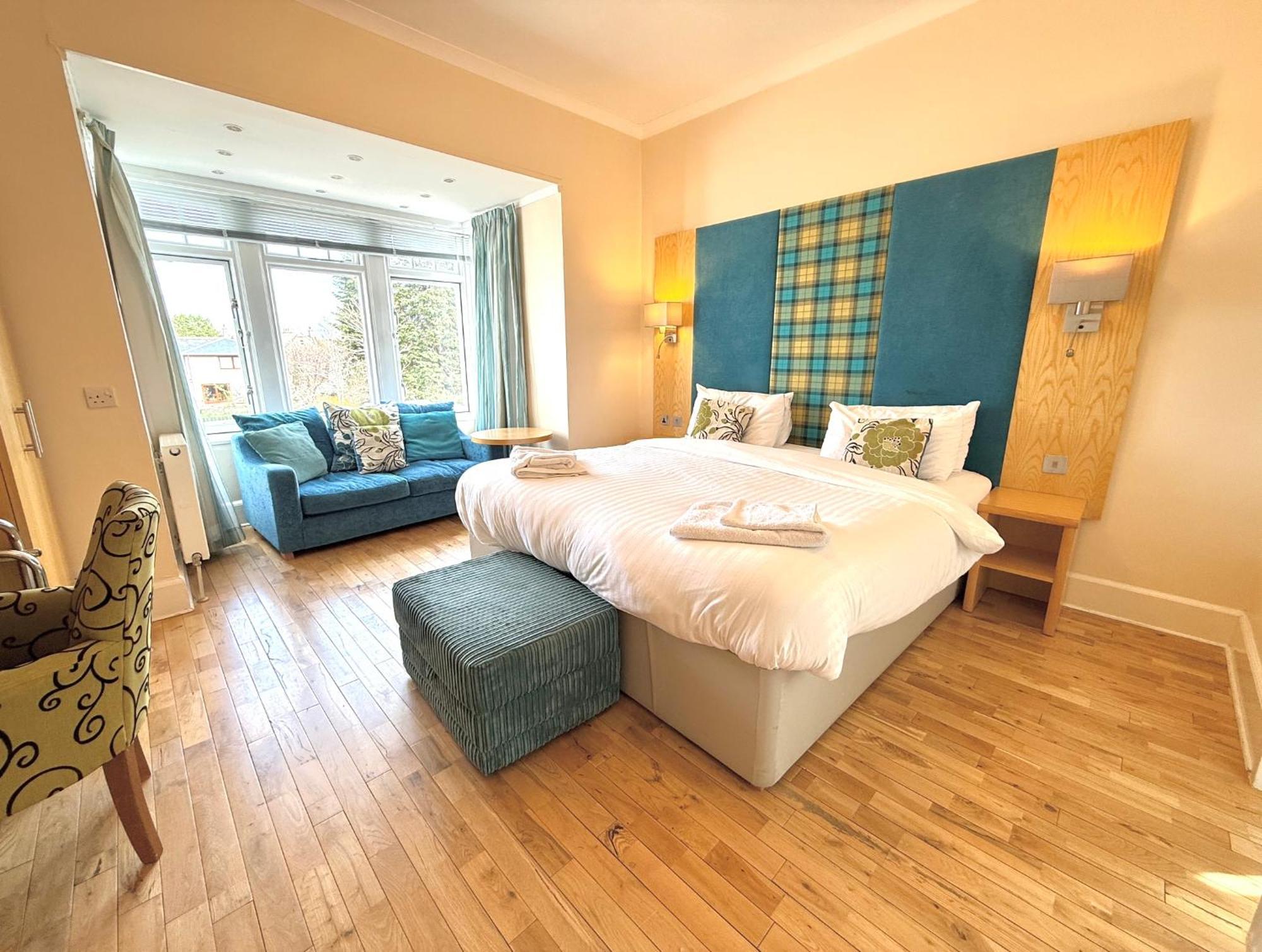 The Clubhouse Hotel แนร์น ภายนอก รูปภาพ